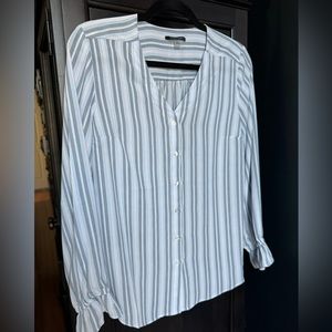 NWOT Tahari women’s S pinstripe blouse